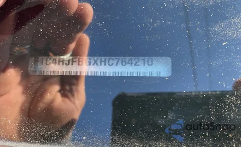 2017 Jeep Grand Cherokee Limited z USA, uszkodzony, nr VIN 1C4RJFBGXHC764210